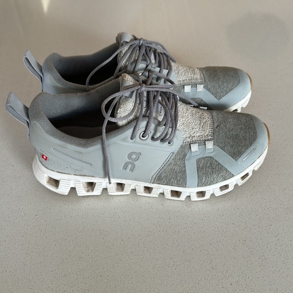 Cloud 5 Terry - Picture 2 of 8